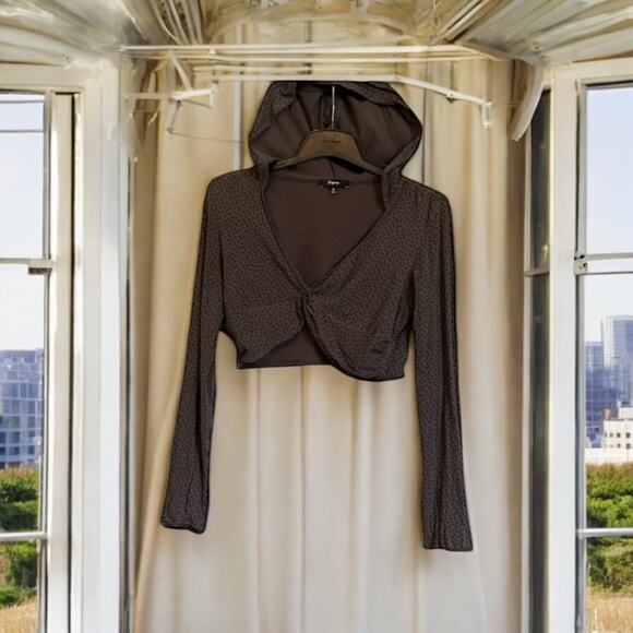 Express Hooded Crop Top - Size Medium-Gray w. Black Stars & Ruching Rocker Style - Picture 1 of 4